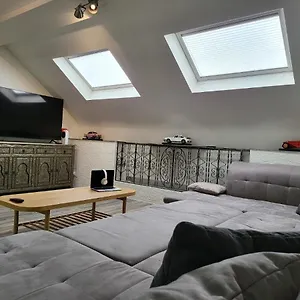 https://apt-duplex-elegant-situe-a-1min-de-la-gare-du-nord.brusselshotelsbook.com