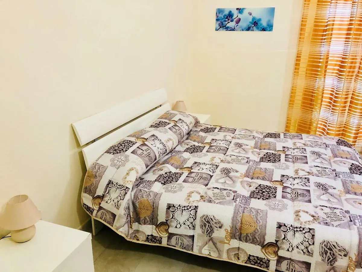 Sogni D'Oro Apartment Bari 0*,